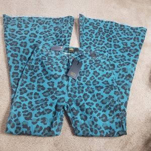 Women's bellbottoms leopard print